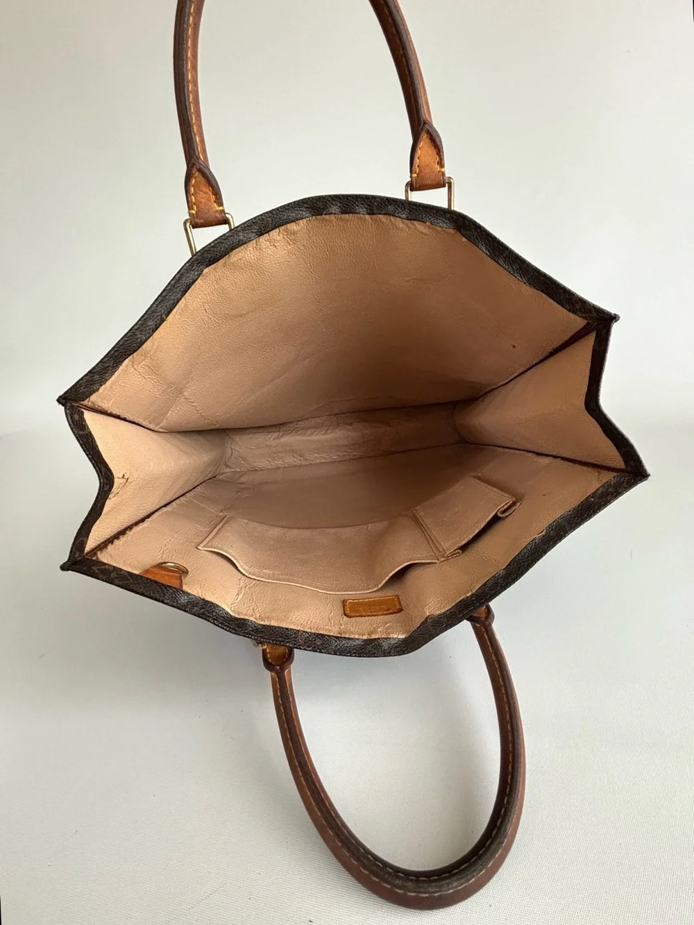 Louis Vuitton Monogram Canvas Sac Plat